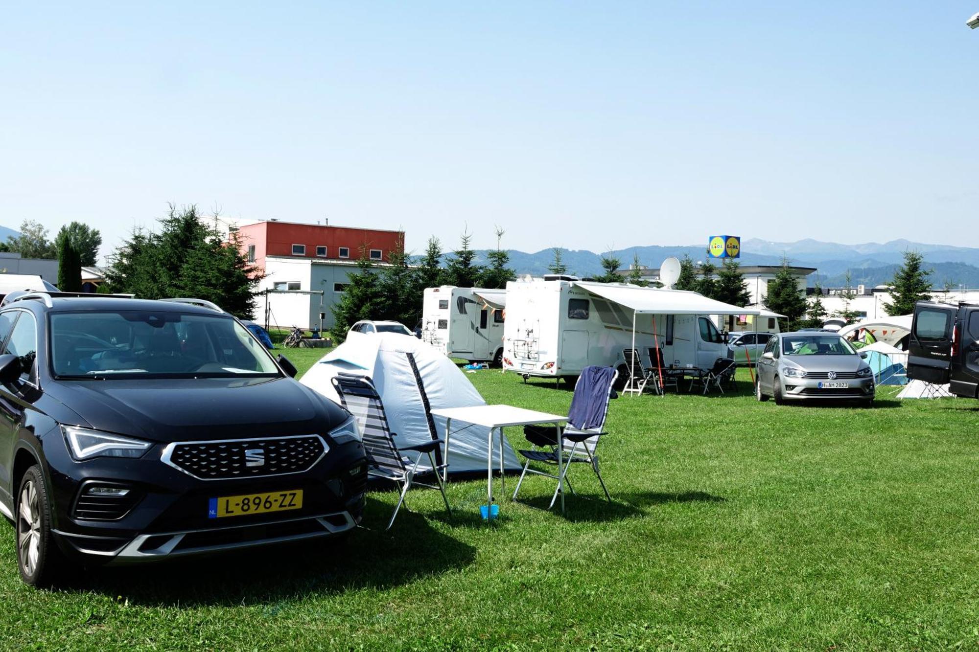 Camping Sportzentrum Zeltweg - A Silent Alternative מראה חיצוני תמונה